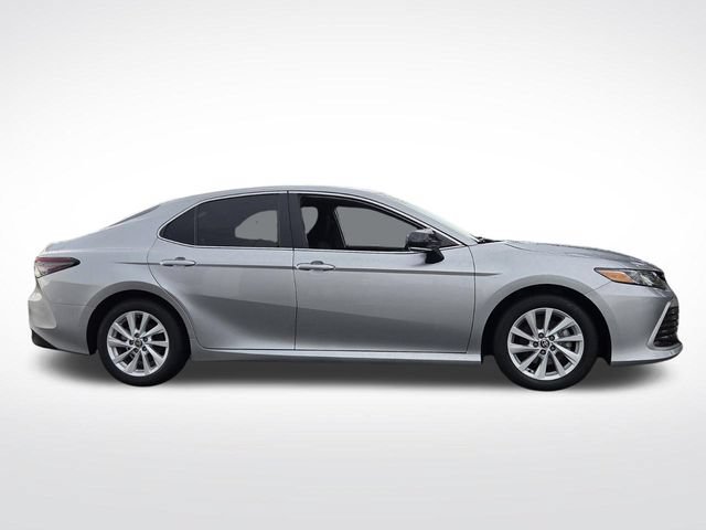 Used 2024 Toyota Camry LE w/ Convenience Package FWD image 10