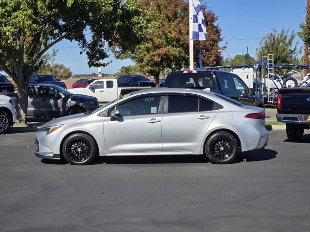 Used 2025 Toyota Corolla LE w/ Convenience Package FWD image 7
