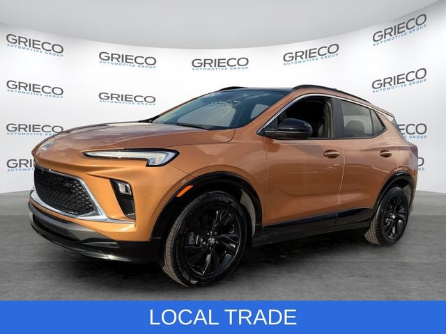 Used 2024 Buick Encore GX Sport Touring w/ Advanced Technology Package FWD image 3