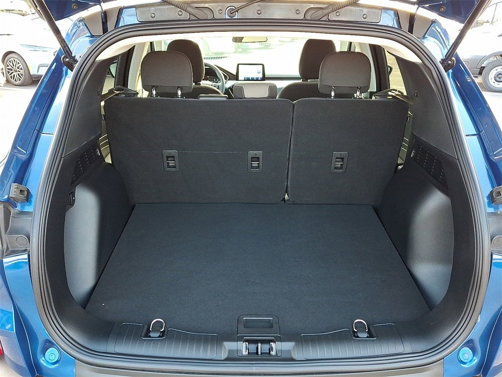 Certified 2022 Ford Escape SE w/ SE Sport Appearance Package image 28