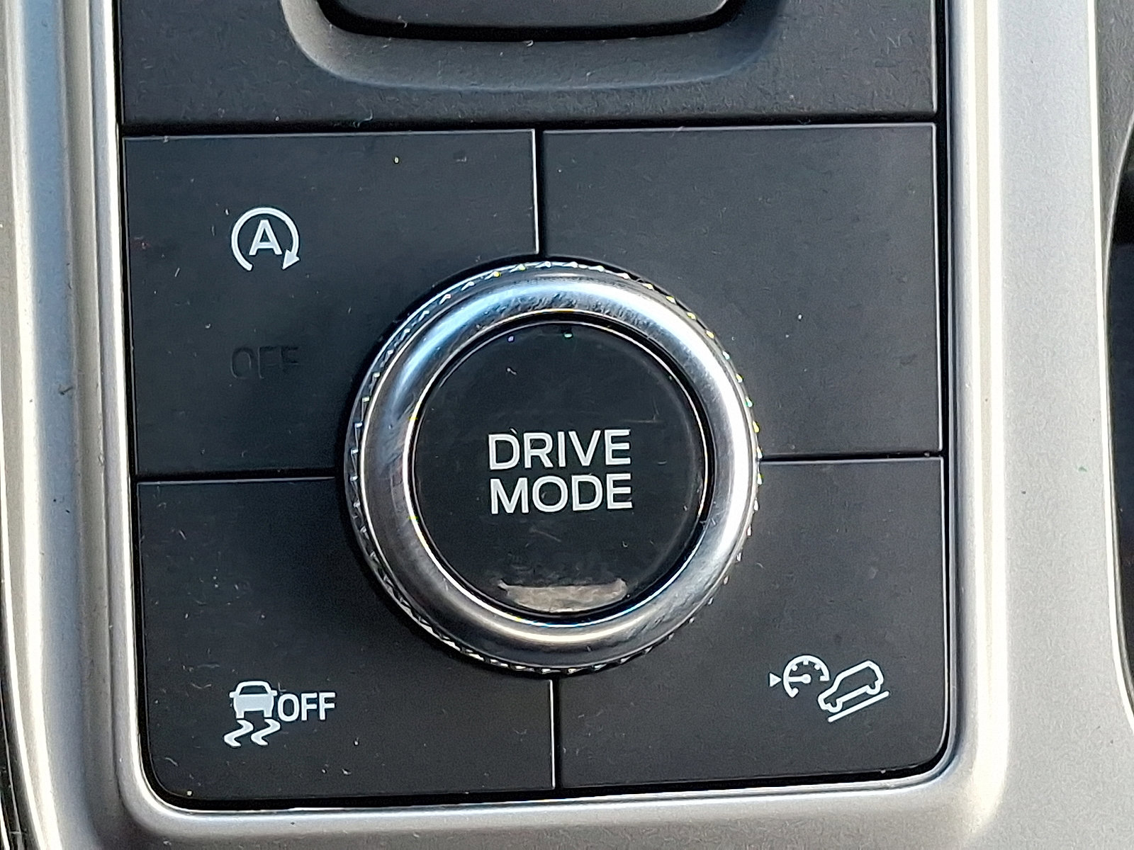 Certified 2022 Ford Explorer ST w/ Equipment Group 401A image 25