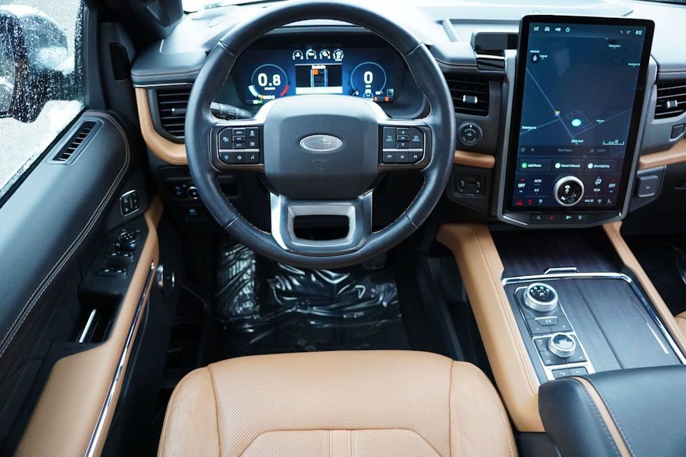Certified 2024 Ford Expedition Platinum image 23