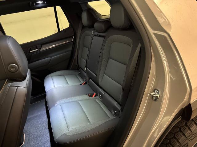 Used 2026 GMC Terrain AT4 w/ Convenience Package III AWD/4WD image 31