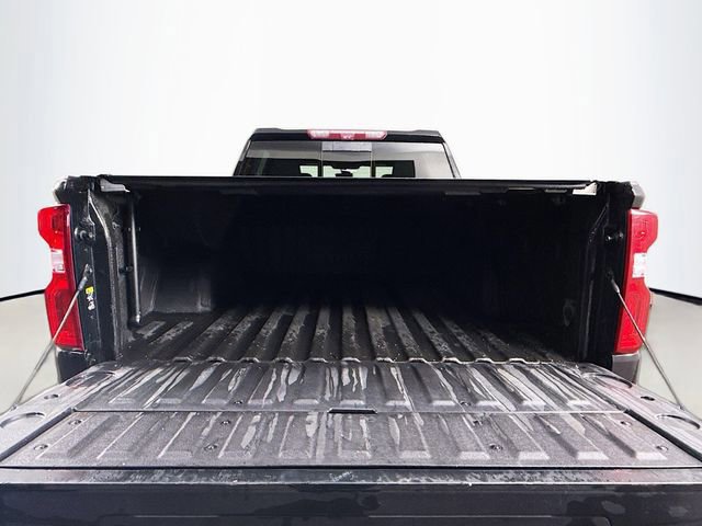 Used 2021 Chevrolet Silverado 1500 High Country w/ Technology Package image 27