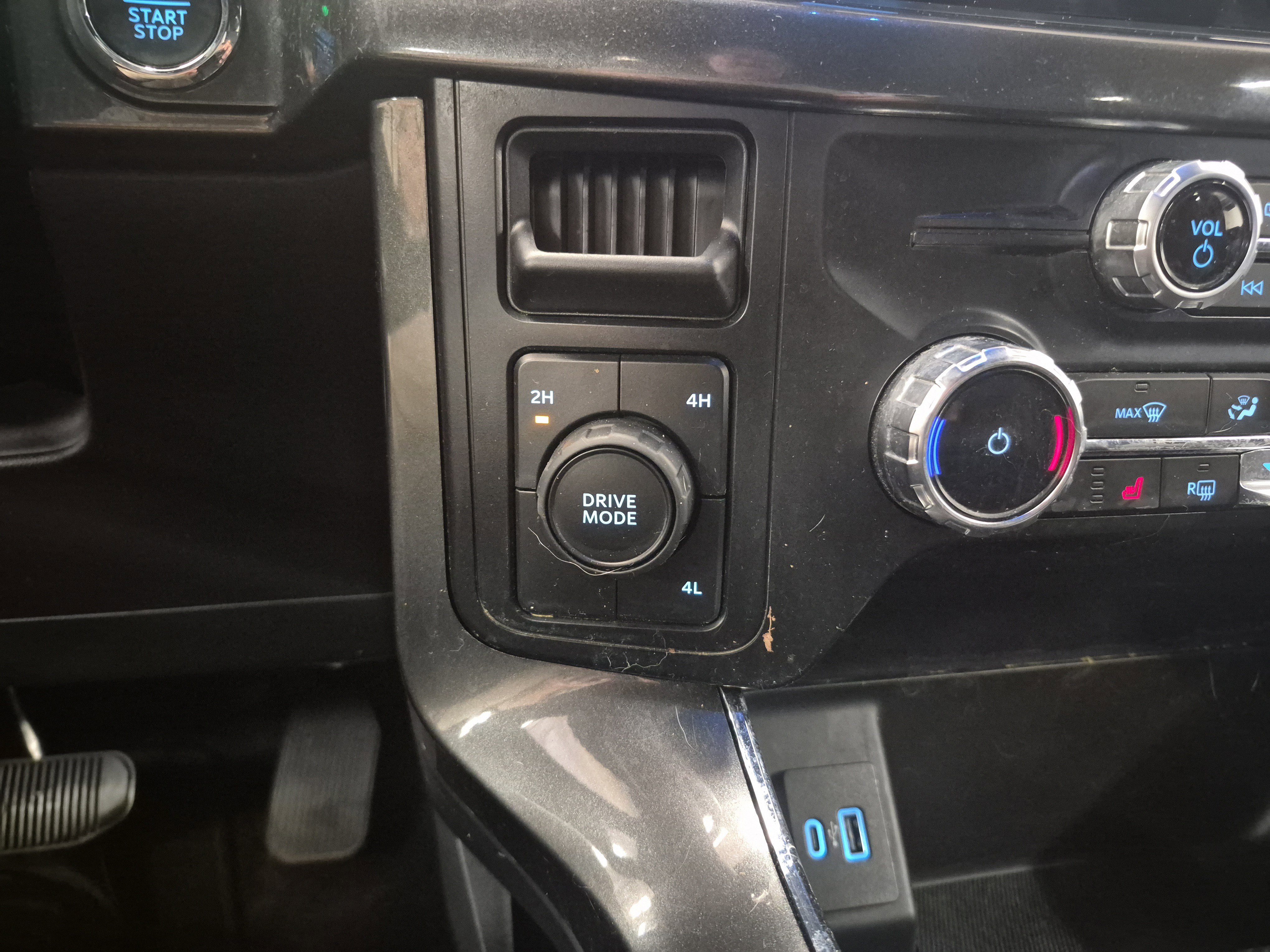 Certified 2023 Ford F150 XLT w/ Equipment Group 302A High AWD/4WD image 33