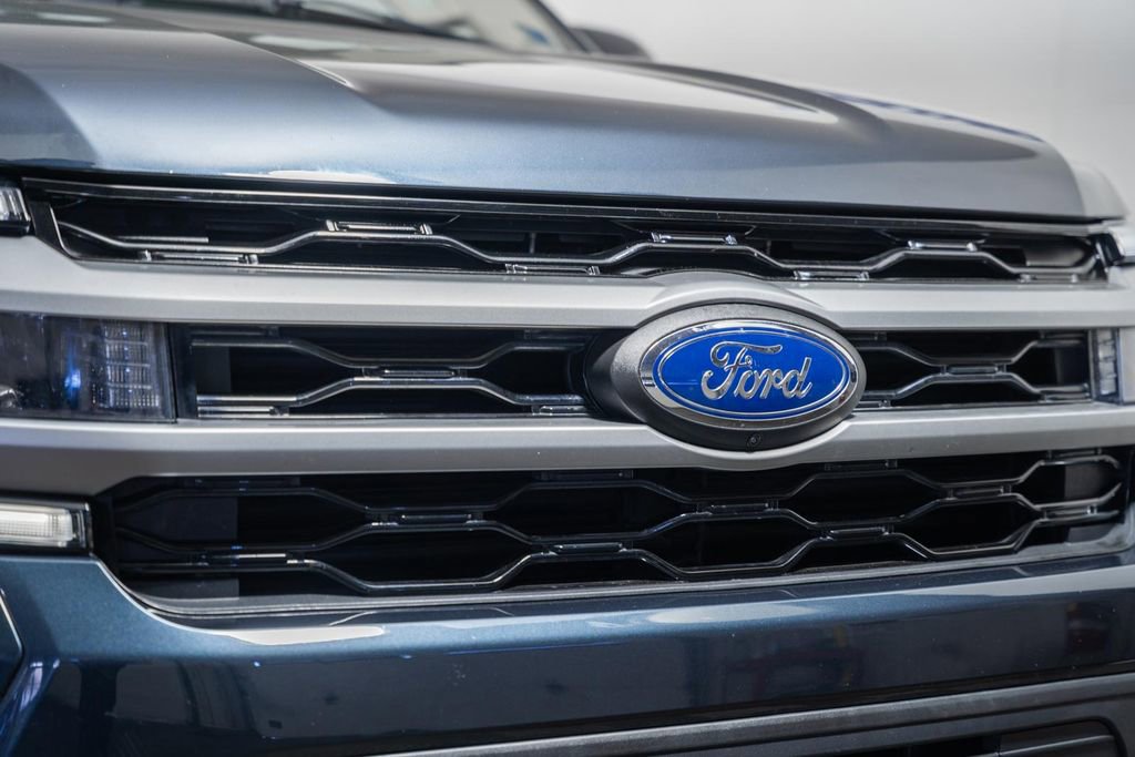 Certified 2023 Ford Expedition Max XLT image 15