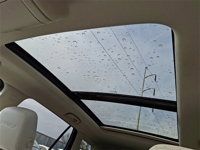 Used 2023 GMC Terrain Denali w/ Denali Premium Package image 14