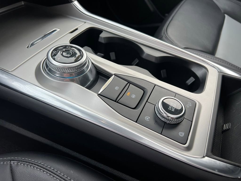 Certified 2023 Ford Explorer XLT w/ Equipment Group 202A image 26