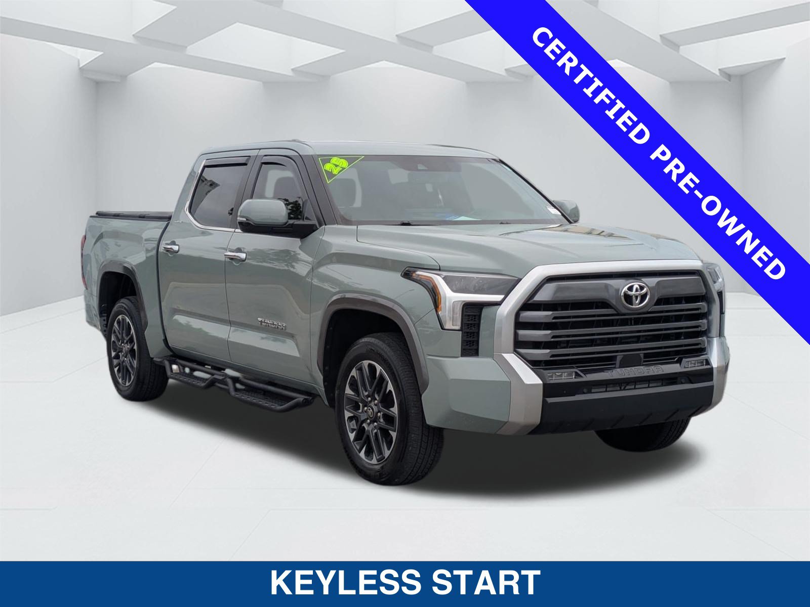 Used 2025 Toyota Tundra Limited AWD/4WD image 3