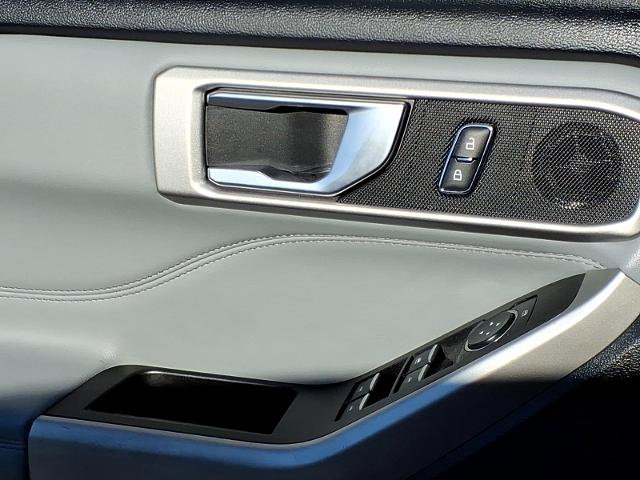 Certified 2022 Ford Explorer XLT AWD/4WD image 19