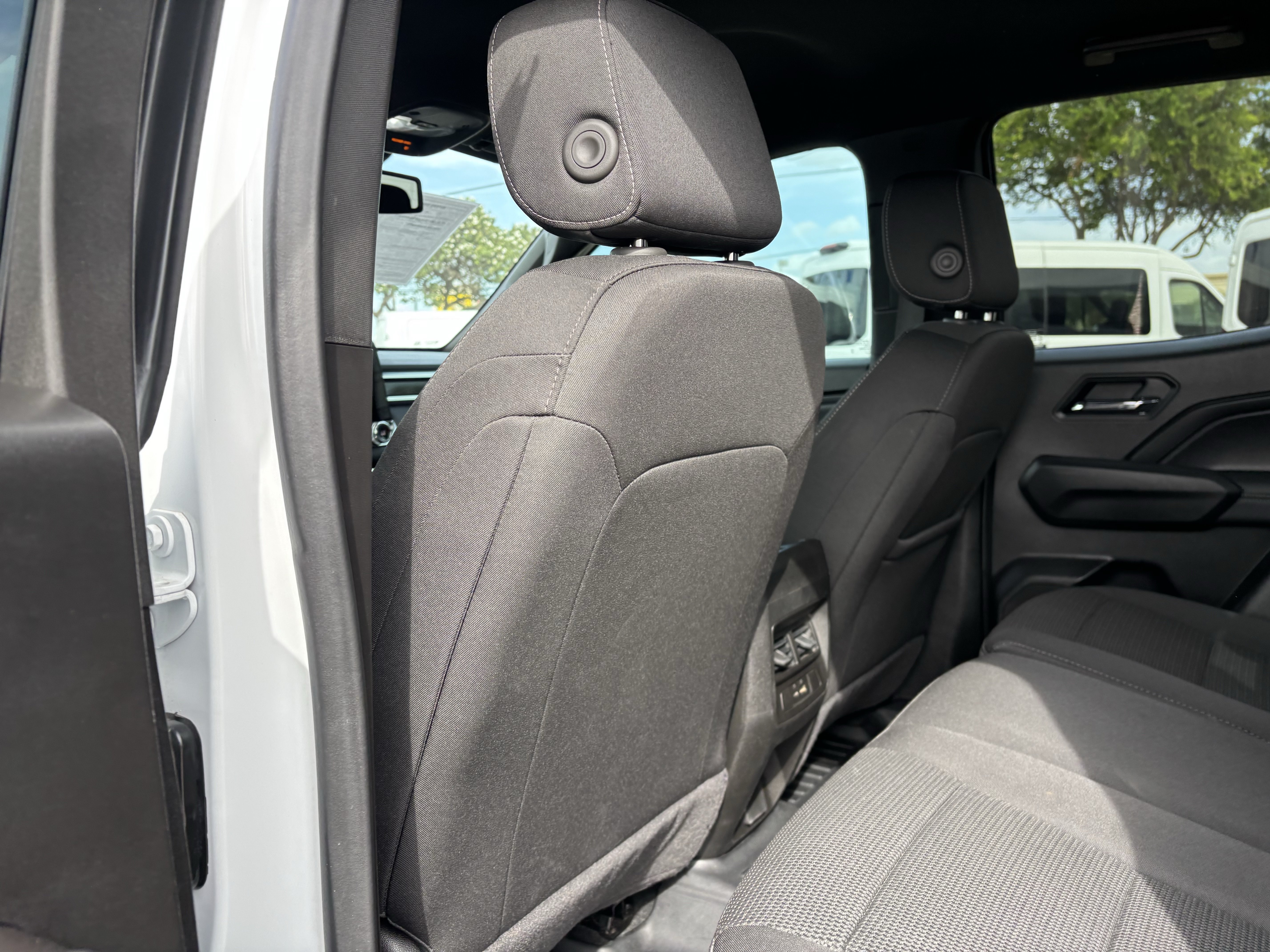 Used 2025 GMC Canyon Elevation w/ Convenience Package RWD image 17