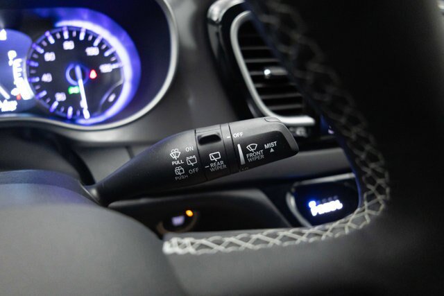 Used 2025 Chrysler Pacifica Select FWD image 40