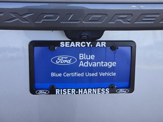 Certified 2022 Ford Explorer XLT w/ Equipment Group 202A image 16