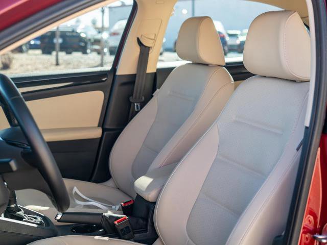 Used 2017 Volkswagen Jetta SEL image 21