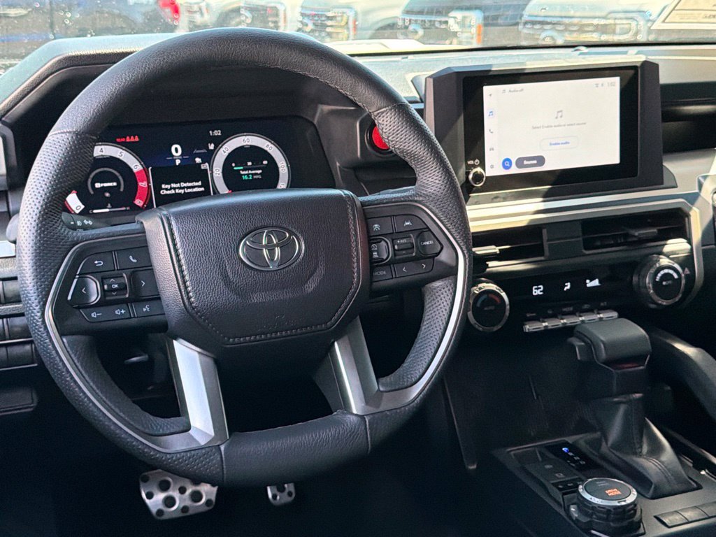 Used 2025 Toyota Tacoma TRD Sport AWD/4WD image 34