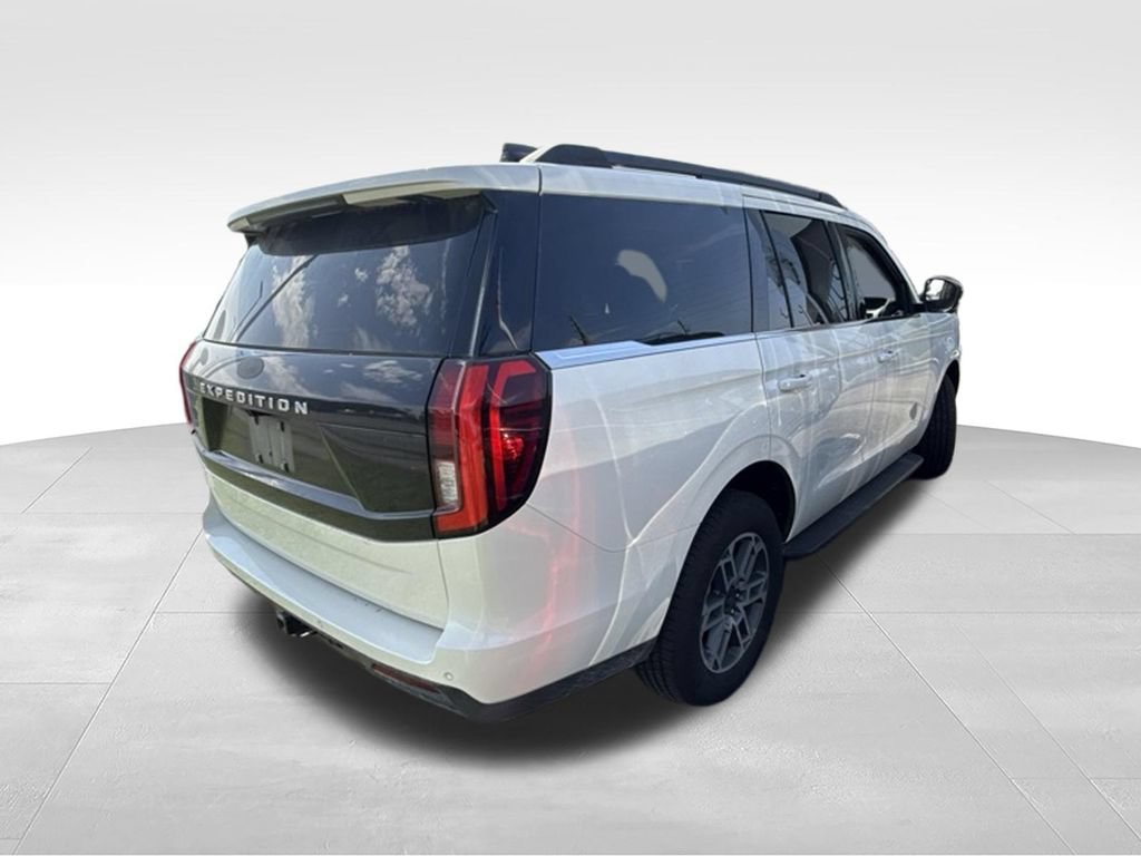 Certified 2025 Ford Expedition Active RWD image 7