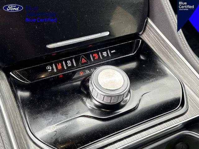 Used 2024 Jeep Wagoneer Series II w/ Flexible Seating Group RWD image 31