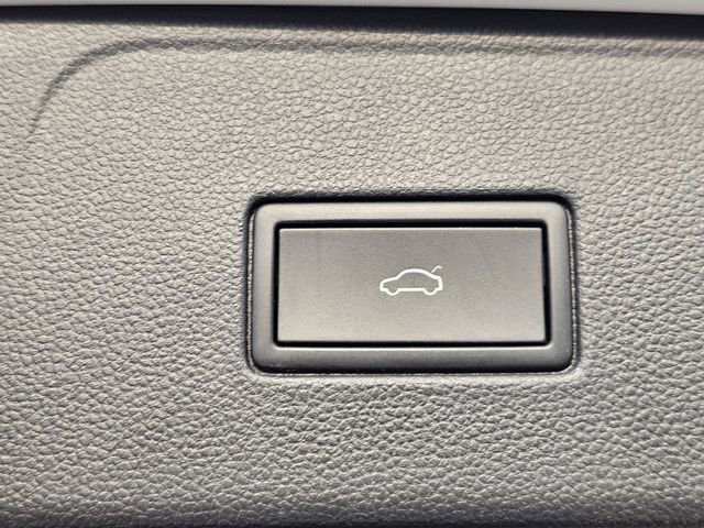 Used 2021 Volkswagen Atlas SE image 30