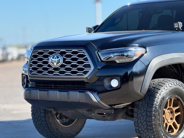 Used 2023 Toyota Tacoma TRD Off-Road AWD/4WD image 8