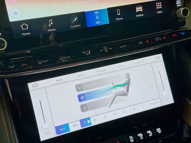 Used 2023 Jeep Grand Wagoneer L 4WD w/ Convenience Group III image 19