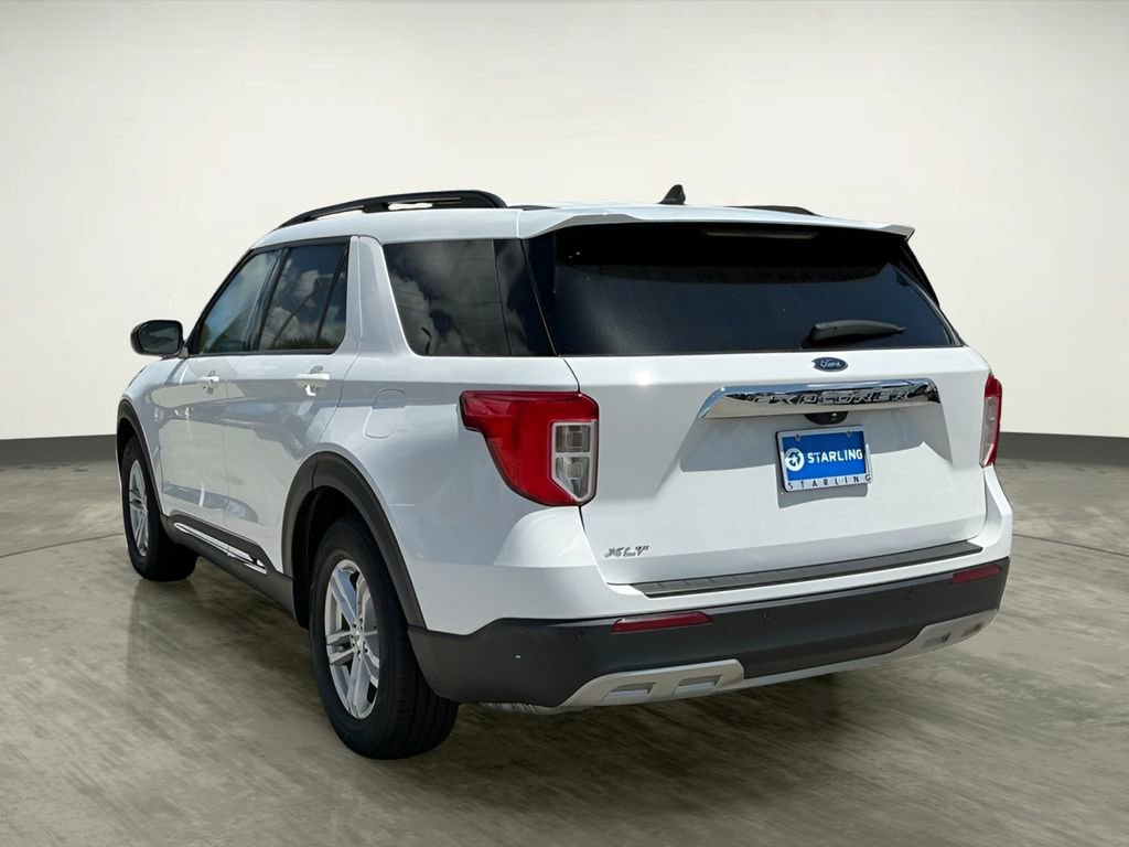 Certified 2023 Ford Explorer XLT w/ Equipment Group 202A RWD image 5
