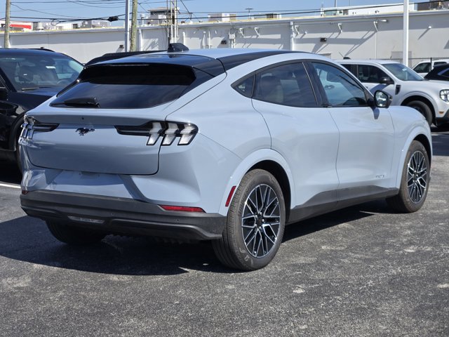 Certified 2025 Ford Mustang Mach-E Premium image 3