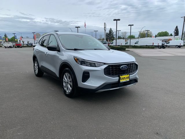 Certified 2025 Ford Escape Active AWD/4WD image 10