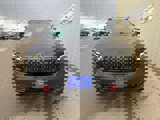 Used 2022 Jeep Cherokee Trailhawk w/ Sun, Sound & Nav Group image 7