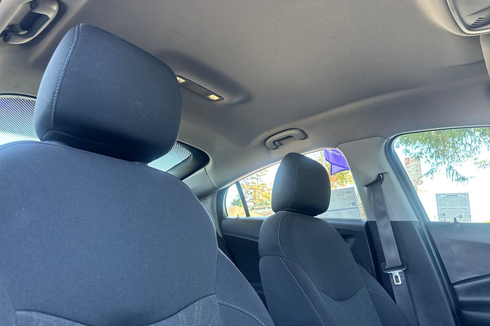 Used 2017 Chevrolet Volt LT w/ Comfort Package image 7