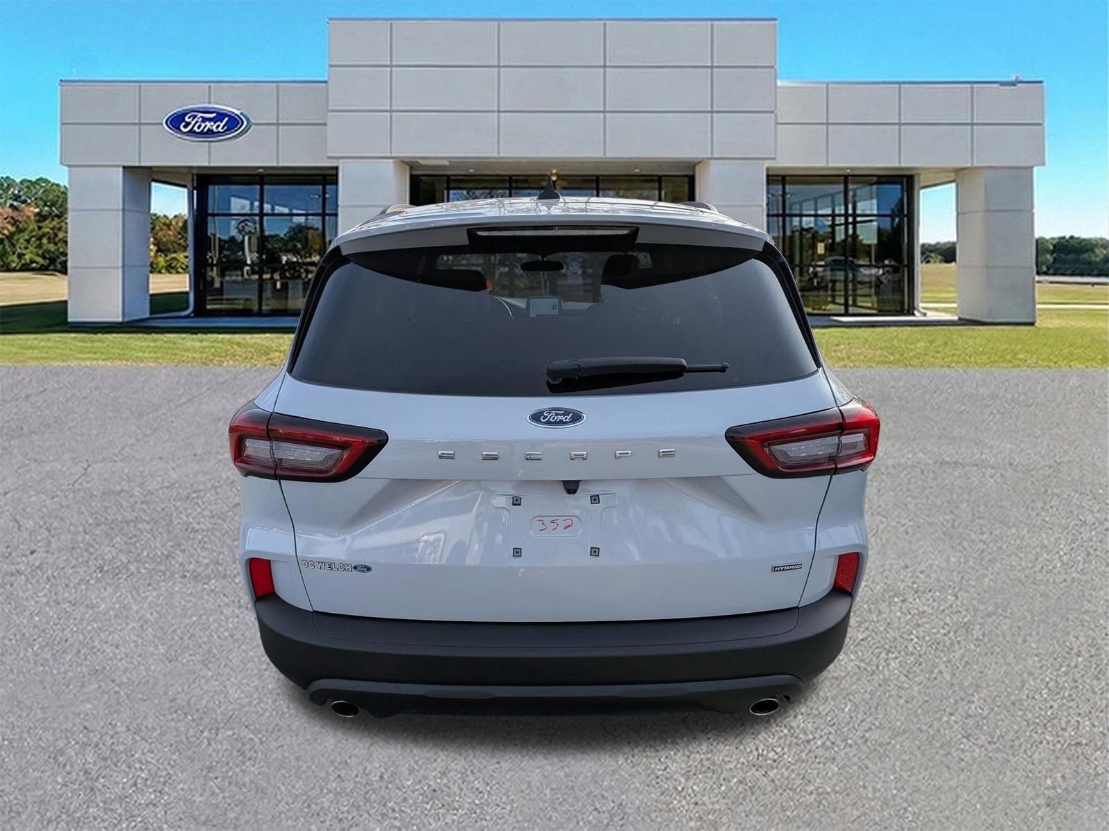 Certified 2025 Ford Escape ST-Line w/ Equipment Group 301A image 4