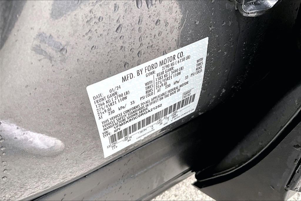 Certified 2024 Ford Explorer ST w/ Equipment Group 401A image 33