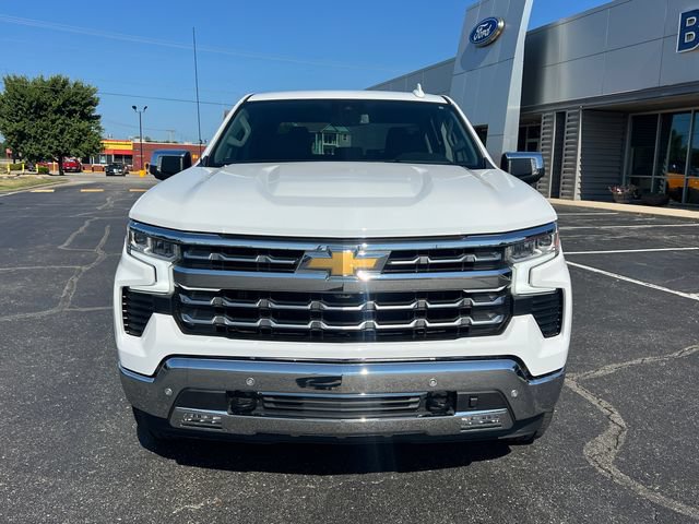 Used 2023 Chevrolet Silverado 1500 LTZ AWD/4WD image 2