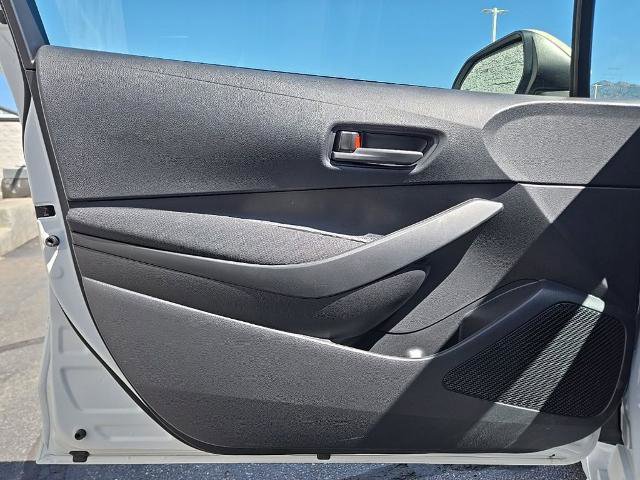 Used 2026 Toyota Corolla LE w/ LE Premium Package FWD image 13