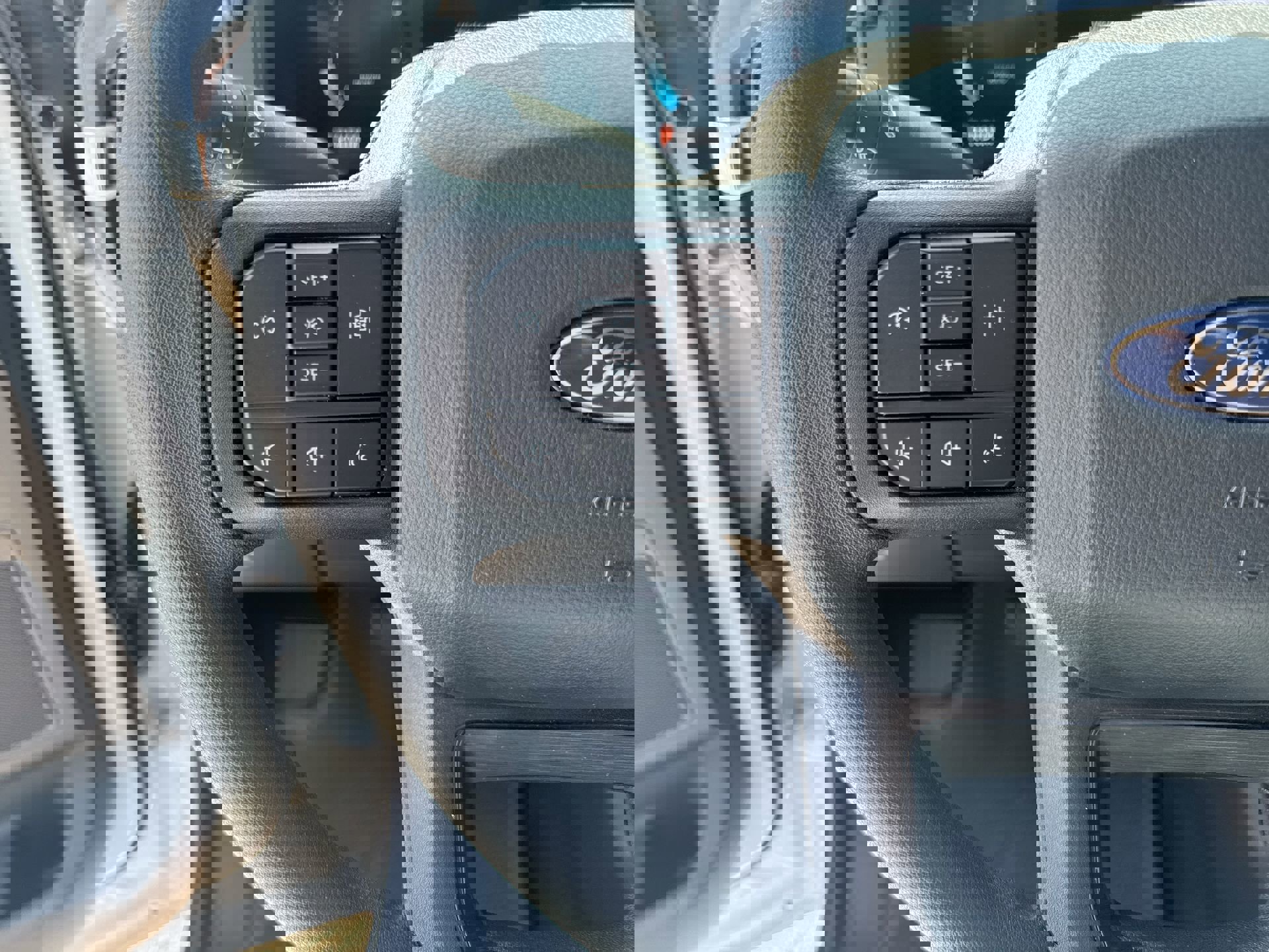 Certified 2025 Ford F150 STX w/ Equipment Group 200A image 32