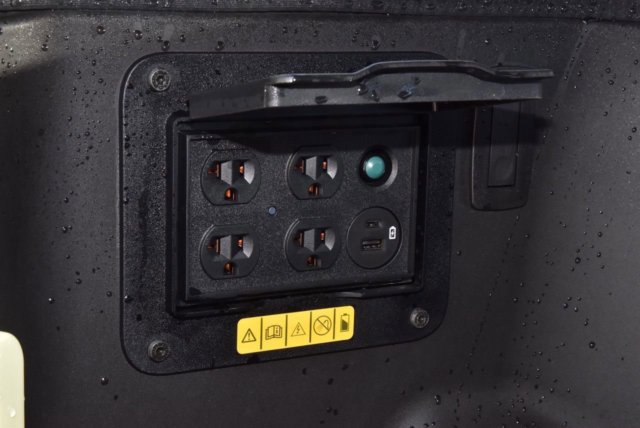 Certified 2025 Ford F150 Lightning Flash image 43