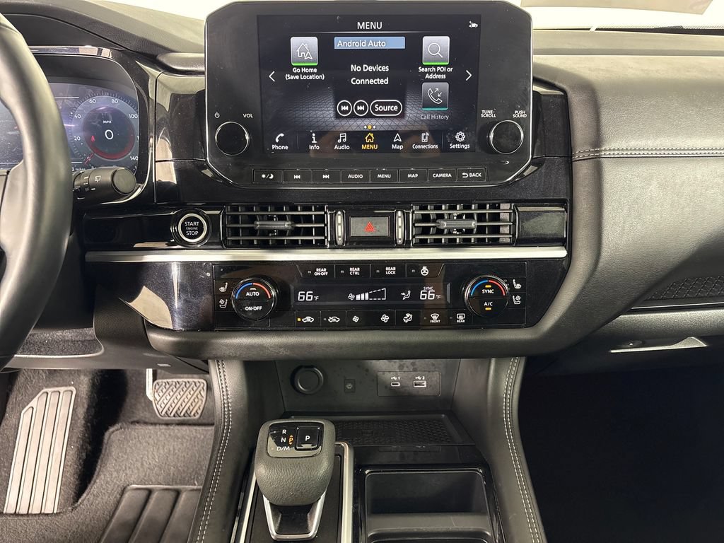 Used 2024 Nissan Pathfinder Platinum FWD image 17