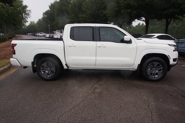 Used 2026 Nissan Frontier SV RWD image 8