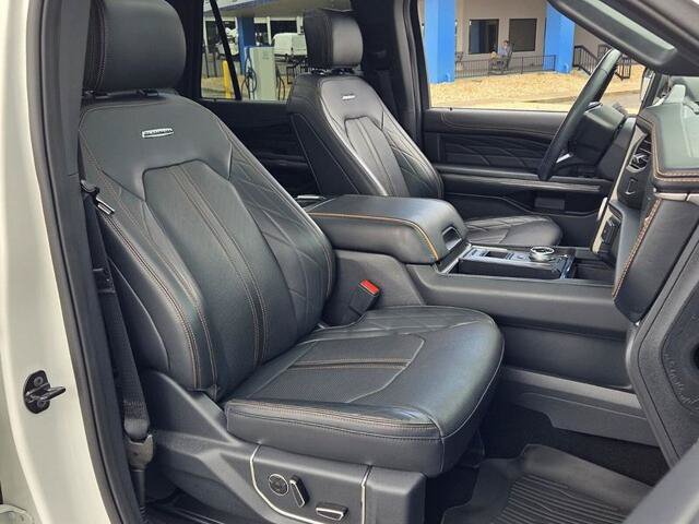 Certified 2024 Ford Expedition Max Platinum RWD image 19