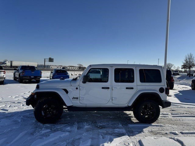 Used 2023 Jeep Wrangler Unlimited Sahara image 2