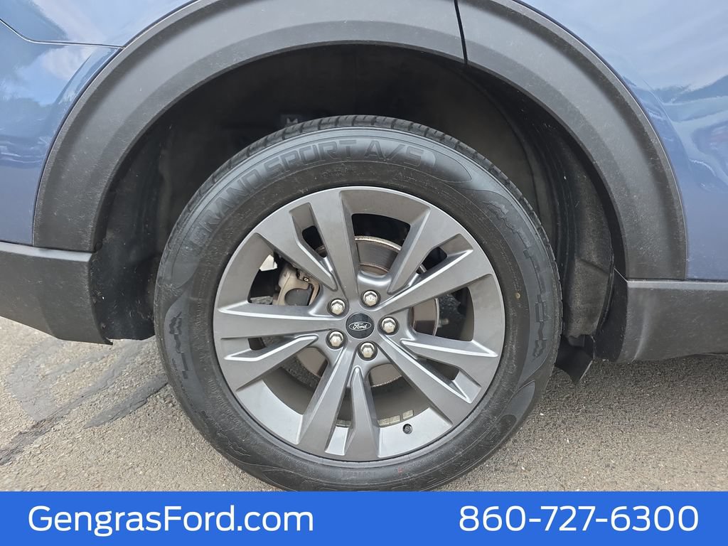 Certified 2021 Ford Explorer XLT w/ Equipment Group 202A AWD/4WD image 11
