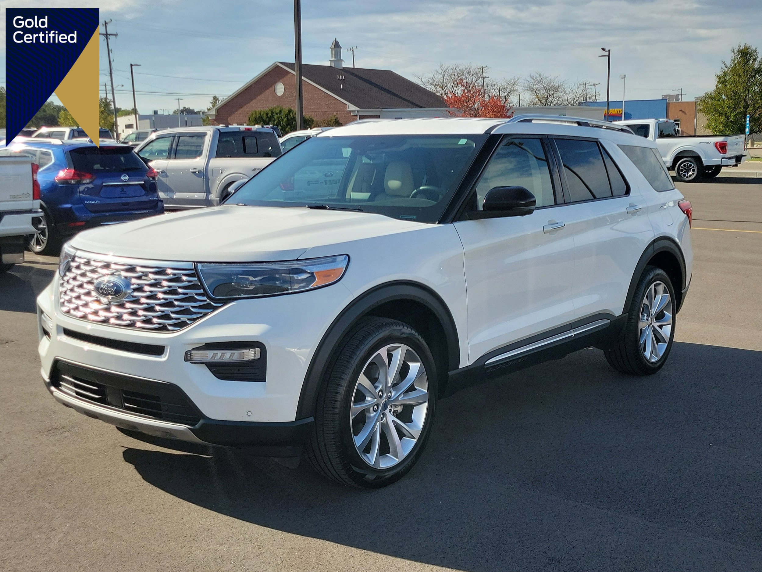Certified 2022 Ford Explorer Platinum w/ Equipment Group 601A