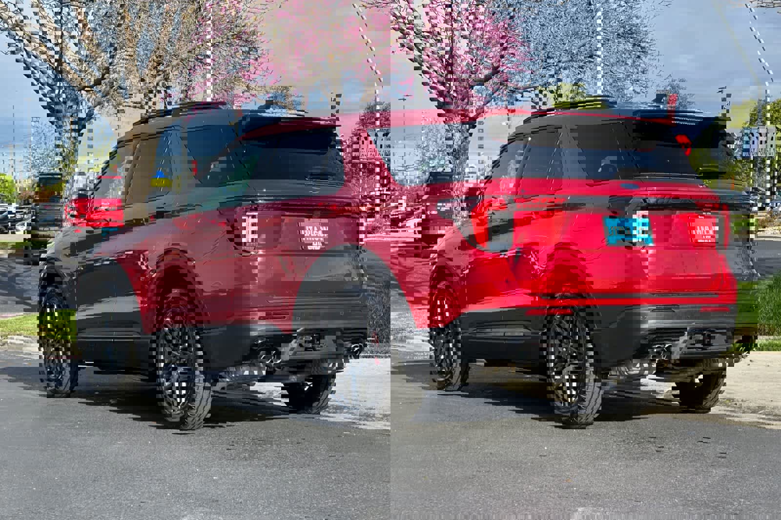 Certified 2025 Ford Explorer ST image 3