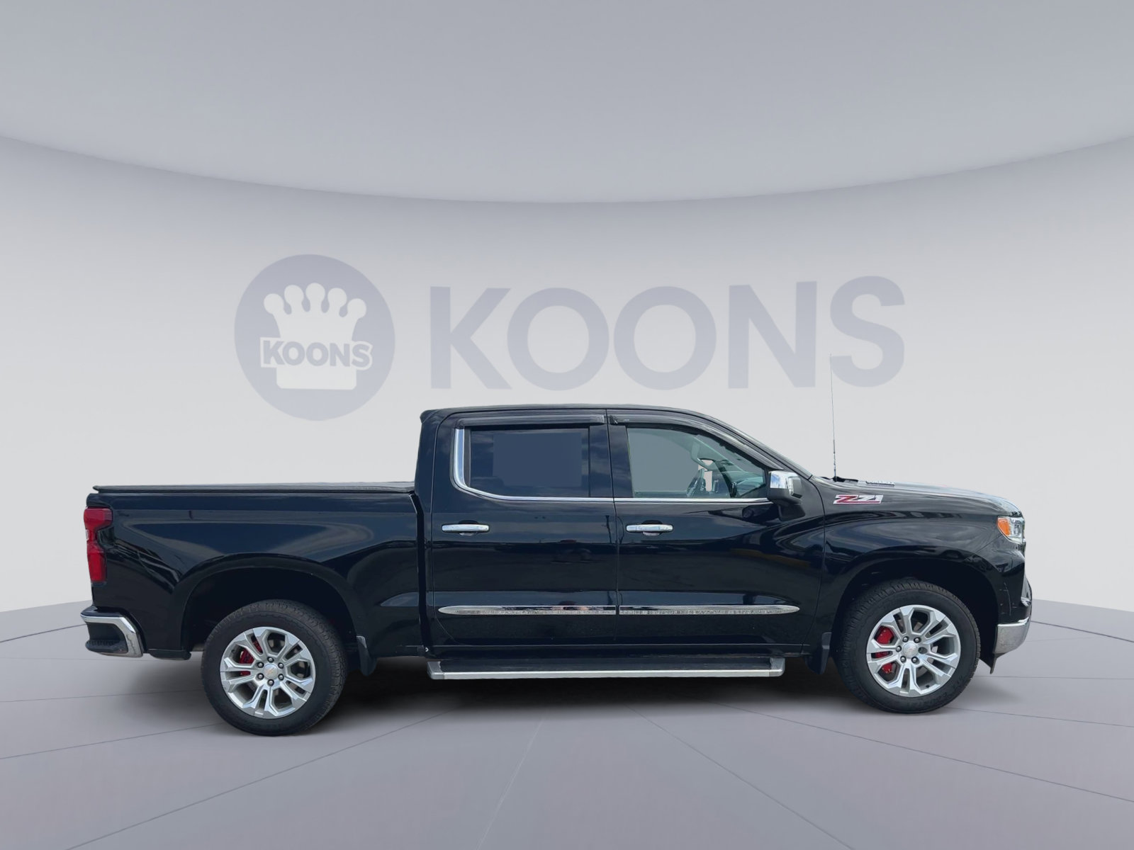 Used 2023 Chevrolet Silverado 1500 LTZ AWD/4WD image 12