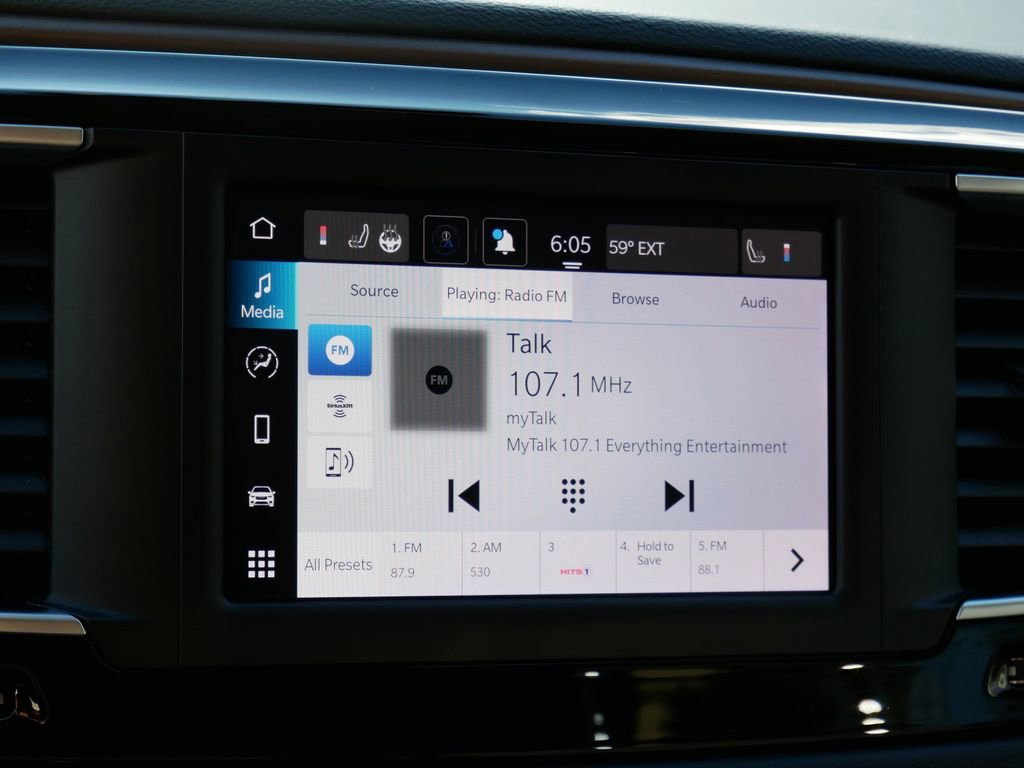 Used 2024 Chrysler Voyager LX FWD image 22