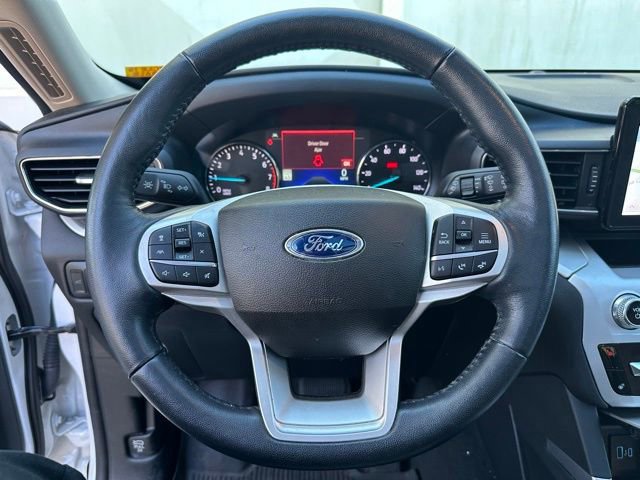 Certified 2022 Ford Explorer XLT w/ Equipment Group 202A image 23