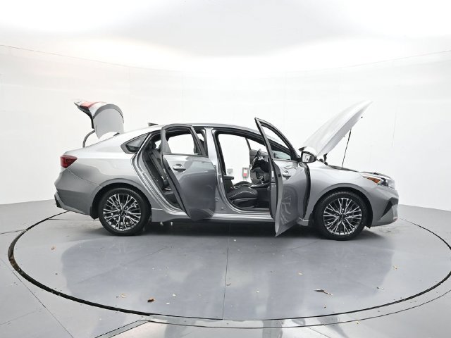 Used 2023 Kia Forte GT-Line w/ GT-Line Technology Package FWD image 49