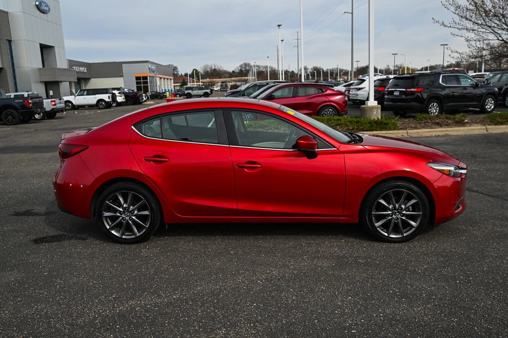 Used 2018 MAZDA MAZDA3 Grand Touring w/ Premium Equipment Package FWD image 3
