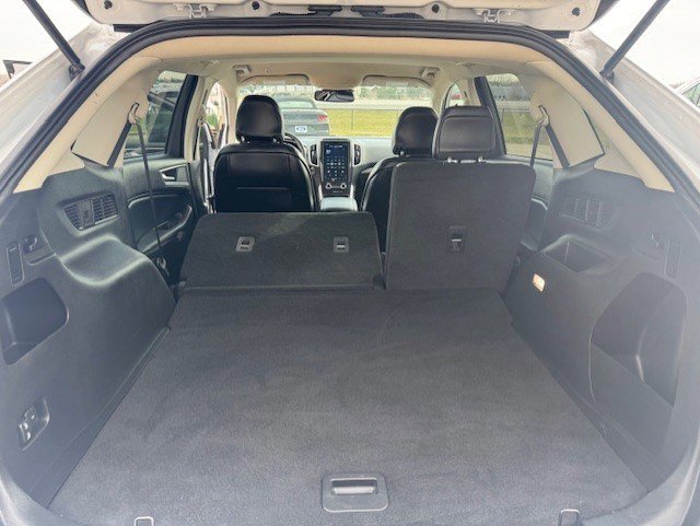 Certified 2024 Ford Edge SEL image 29