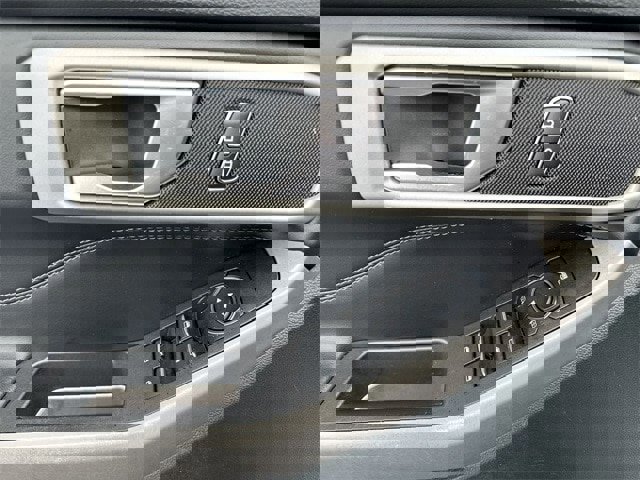 Certified 2023 Ford Explorer XLT image 16