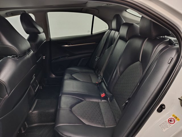 Used 2018 Toyota Camry XSE FWD image 22